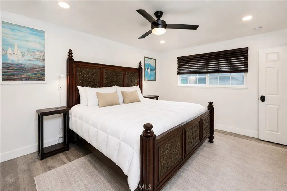 2214 W Oceanfront #A Newport Beach, CA 92663