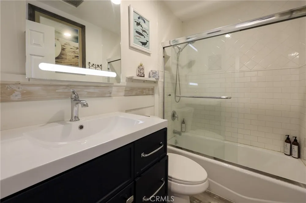2214 W Oceanfront #A Newport Beach, CA 92663