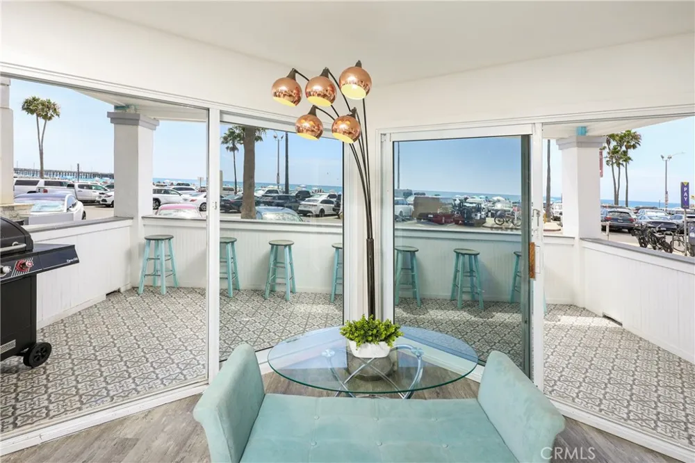2214 W Oceanfront #A Newport Beach, CA 92663