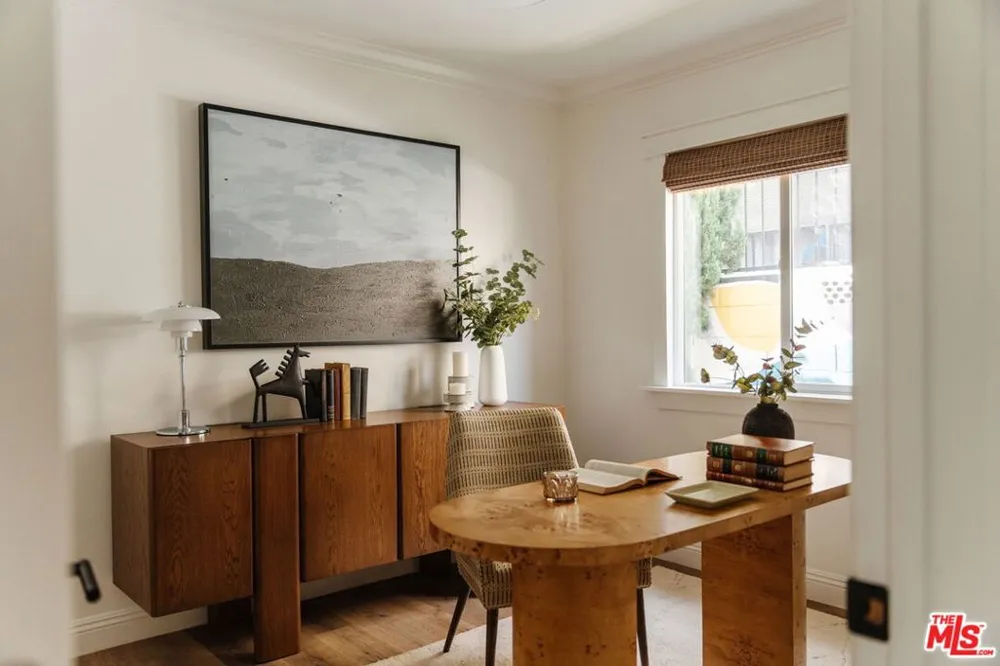 2223 Alsace Avenue Los Angeles, CA 90016