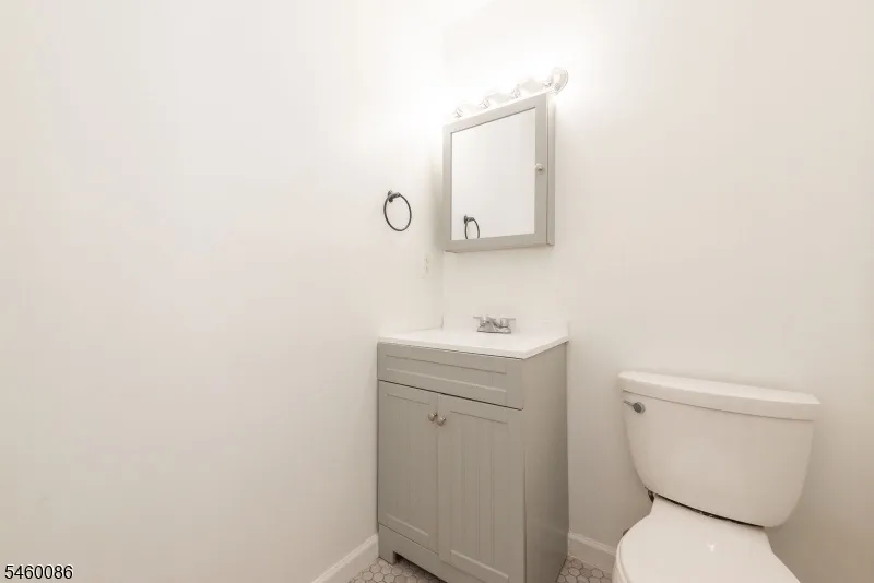 5 VILLAGE WAY UNIT D-6 #D-6 Unit D-6 Vernon, NJ 07462