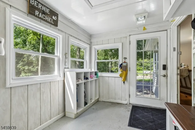 2 Whaleback Waddy Denville, NJ 07834