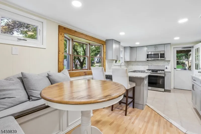 2 Whaleback Waddy Denville, NJ 07834