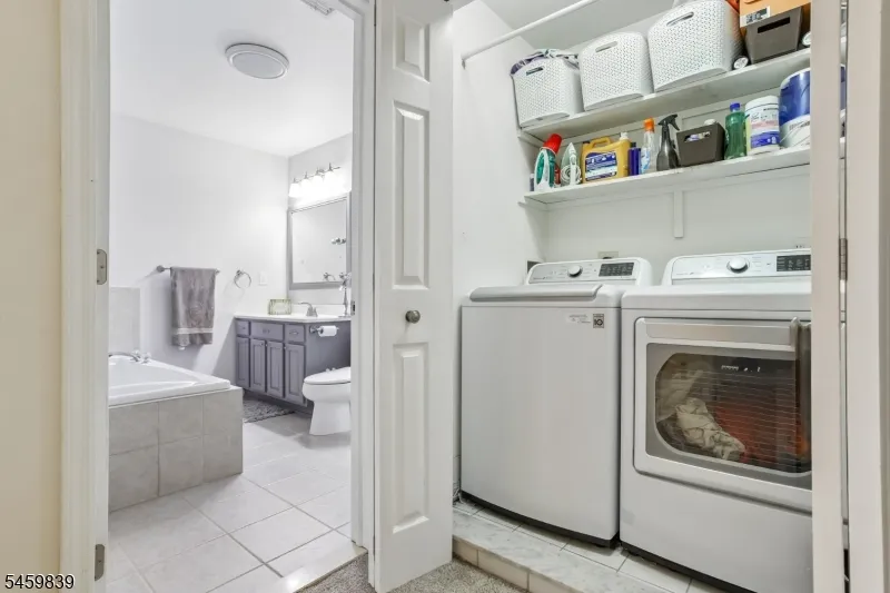 2 Whaleback Waddy Denville, NJ 07834