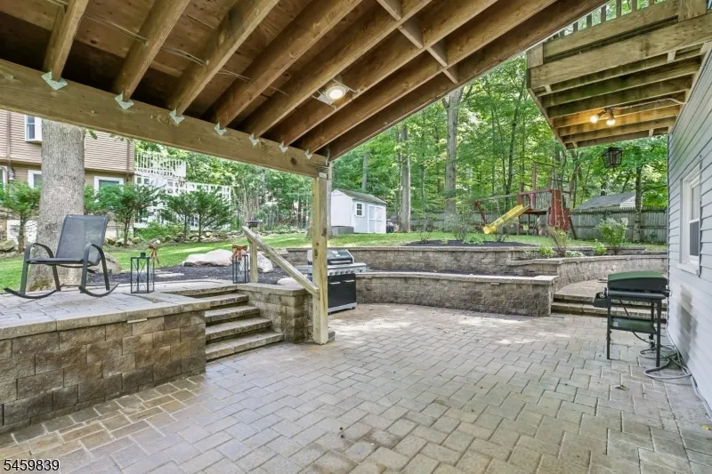 2 Whaleback Waddy Denville, NJ 07834