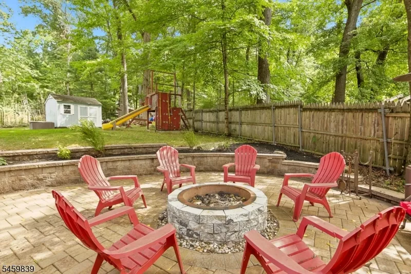 2 Whaleback Waddy Denville, NJ 07834