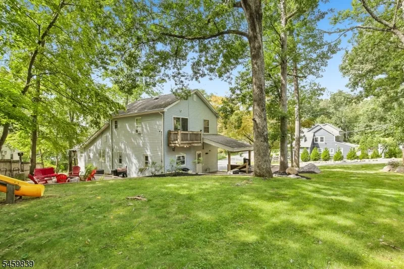 2 Whaleback Waddy Denville, NJ 07834