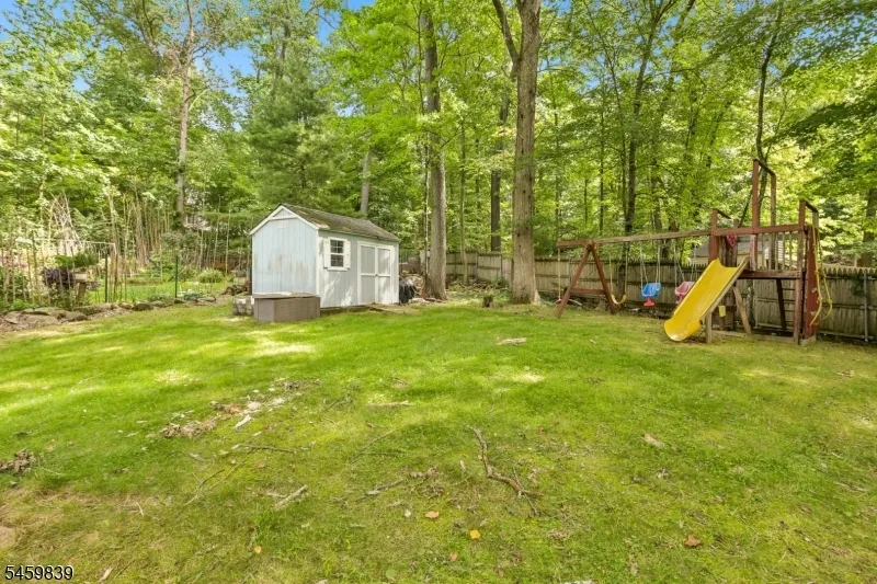 2 Whaleback Waddy Denville, NJ 07834