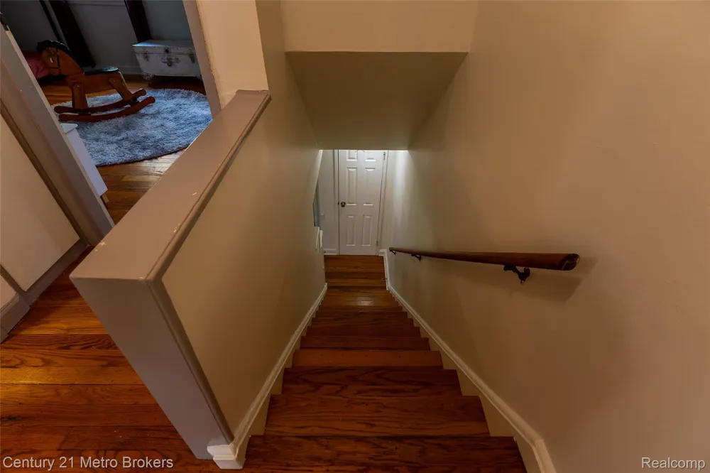 1984 Graefield Road Birmingham City, MI 48009