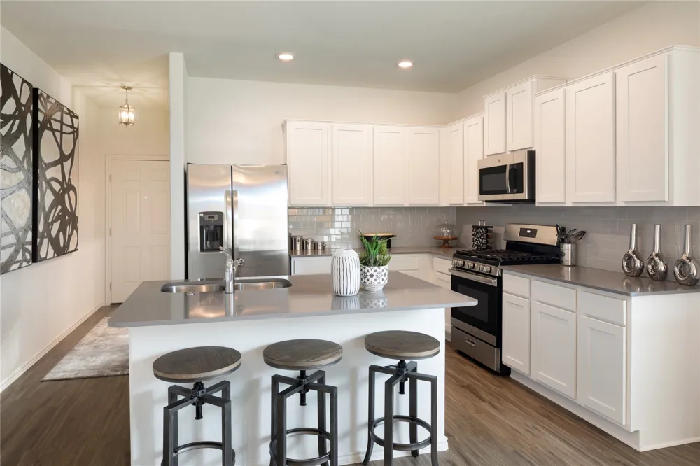 231 ANNETTE Kyle, TX 78640