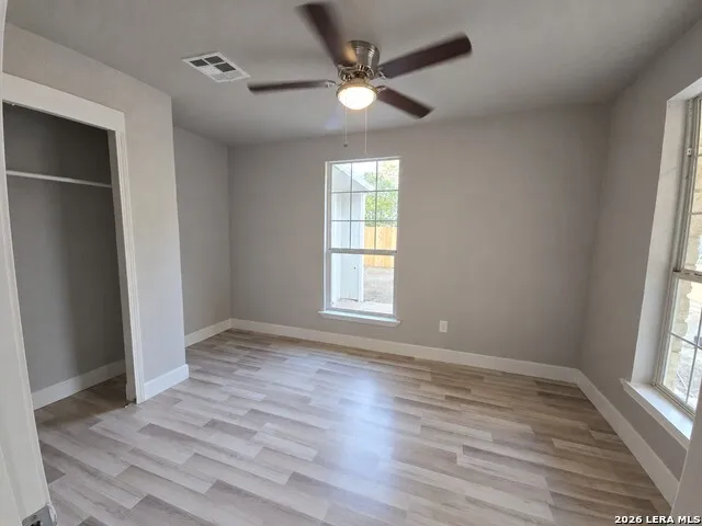 772 4TH ST Seguin, TX 78155