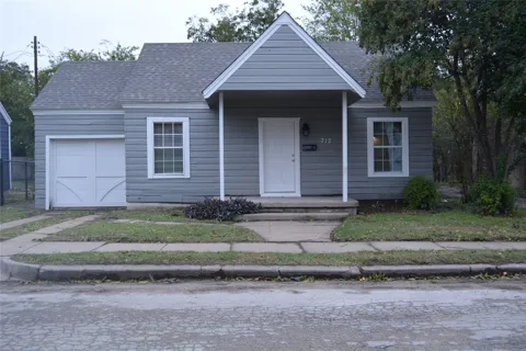 712 Cantey Avenue W