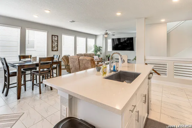 9015 Stillwater San Antonio, TX 78254
