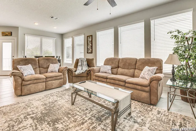 9015 Stillwater San Antonio, TX 78254