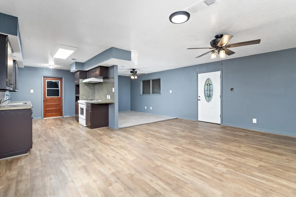 207 Carter Road Winnie, TX 77665