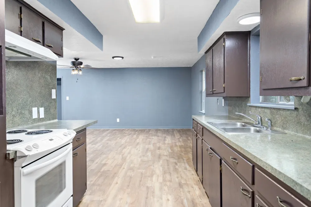 207 Carter Road Winnie, TX 77665