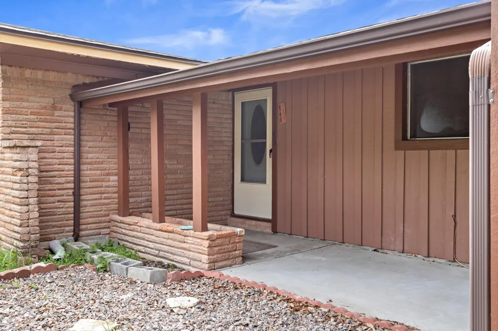 207 Carter Road Winnie, TX 77665
