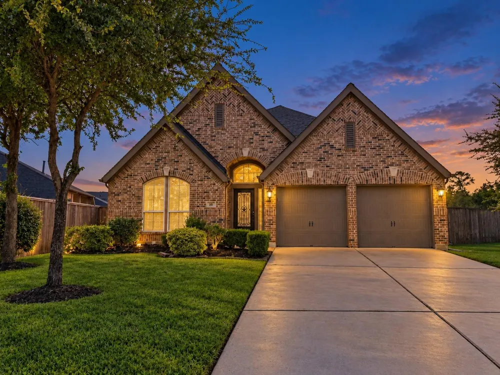 205 Climbing Oaks Place Montgomery, TX 77316