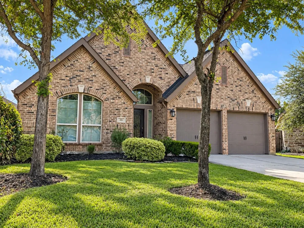 205 Climbing Oaks Place Montgomery, TX 77316