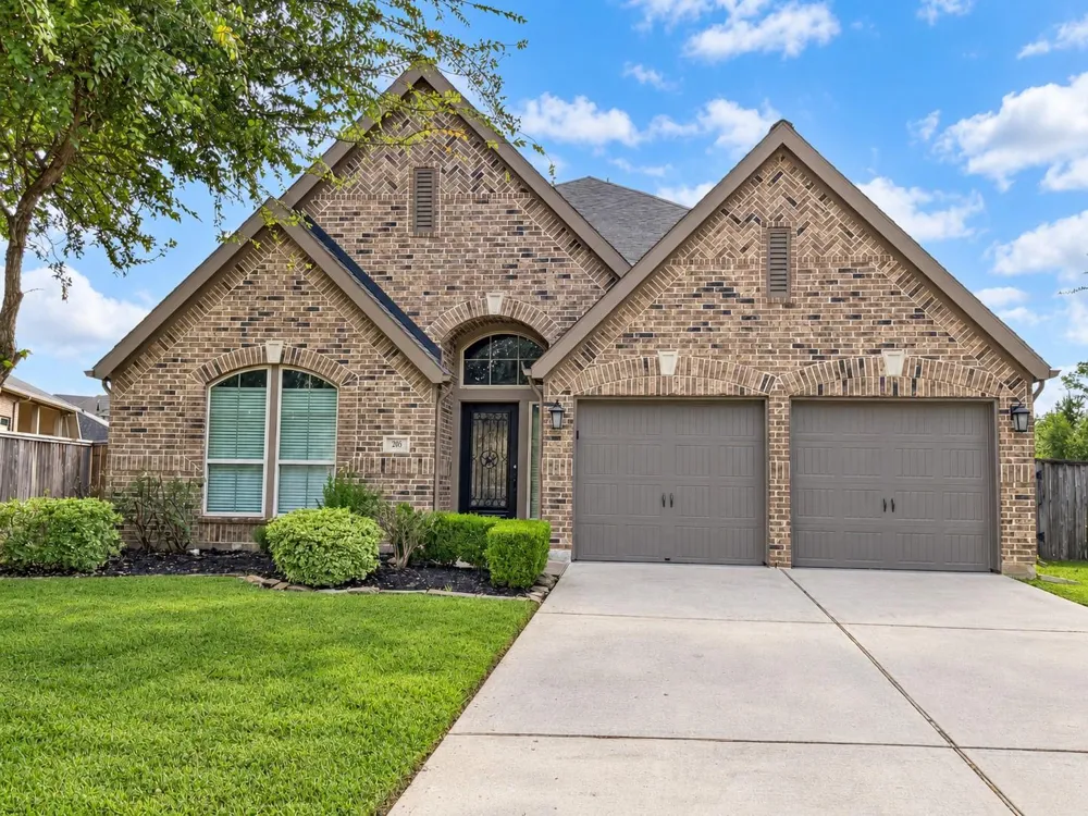 205 Climbing Oaks Place Montgomery, TX 77316