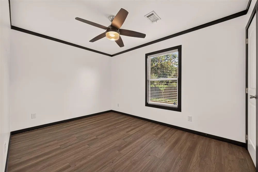 6023 Cheryl Lane Rosharon, TX 77459