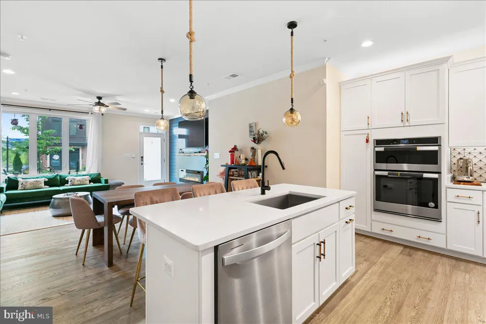 23547 NEERSVILLE CORNER TERRACE Ashburn, VA 20148