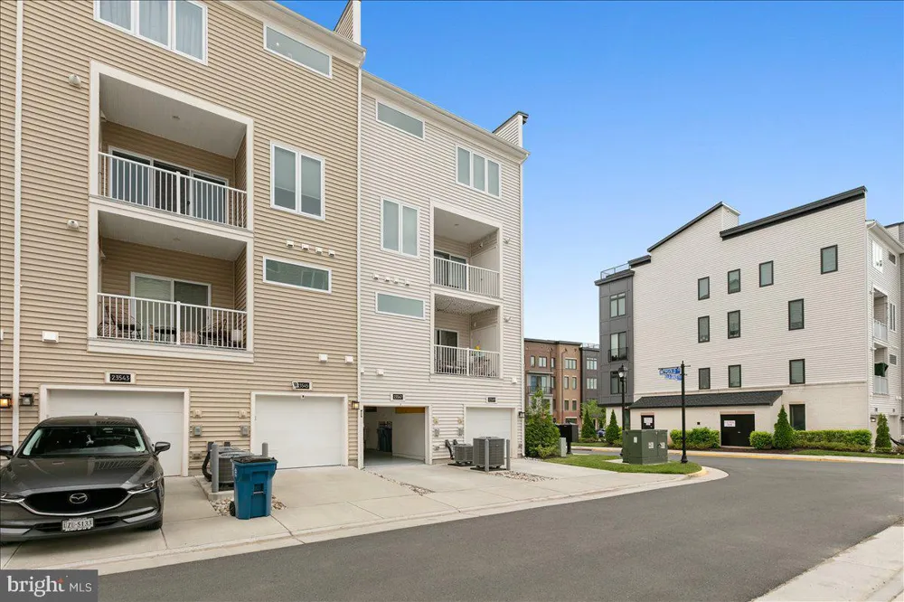 23547 NEERSVILLE CORNER TERRACE Ashburn, VA 20148