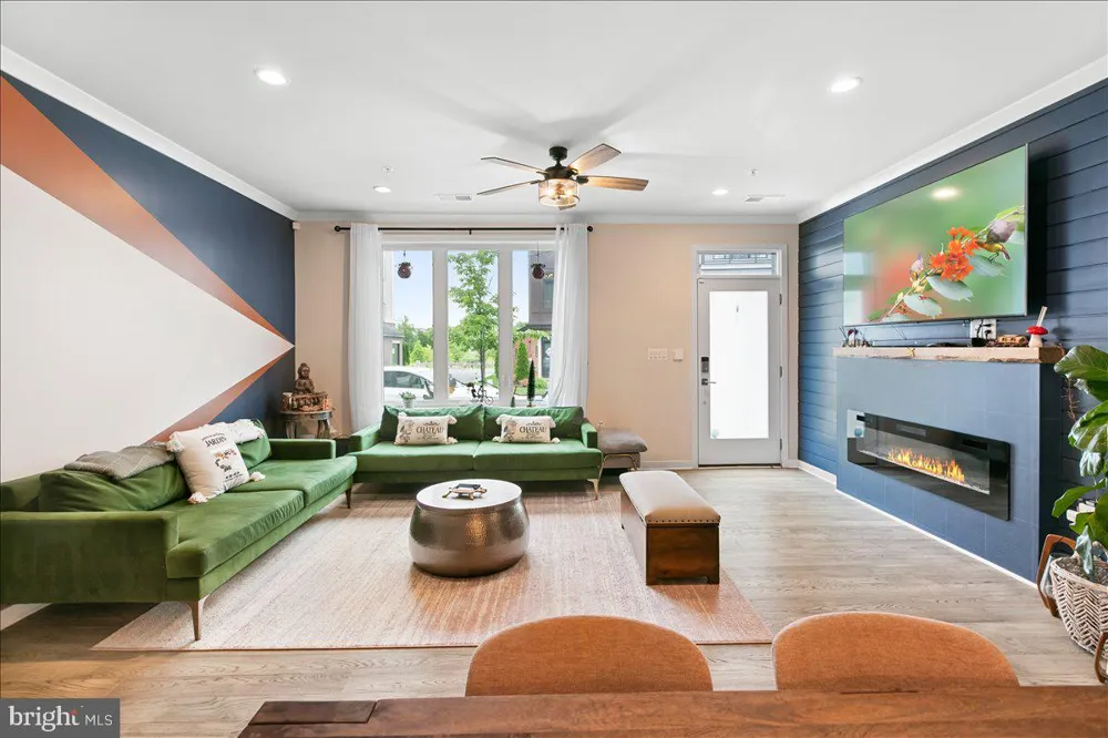 23547 NEERSVILLE CORNER TERRACE Ashburn, VA 20148
