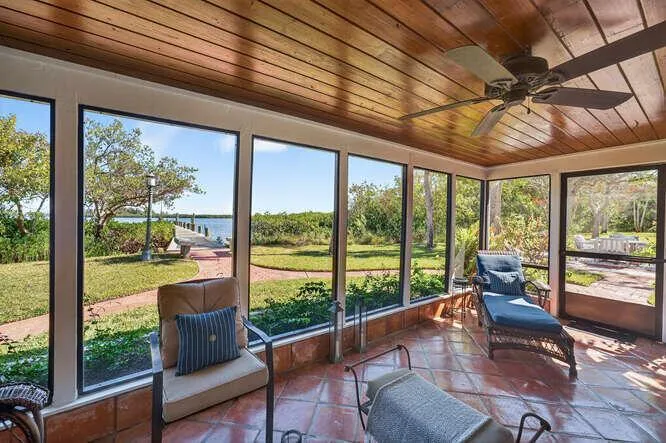 1935 Quay Dock Road Vero Beach, FL 32967