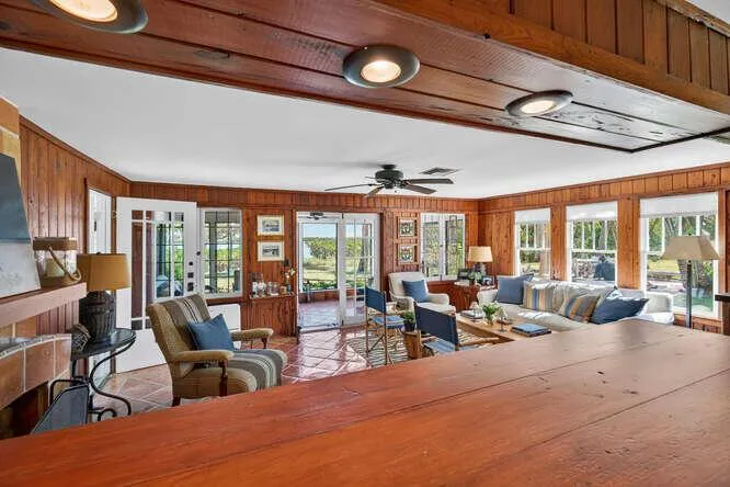 1935 Quay Dock Road Vero Beach, FL 32967