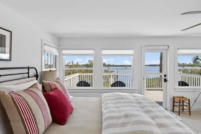 1935 Quay Dock Road Vero Beach, FL 32967