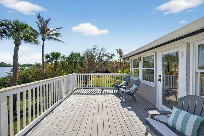 1935 Quay Dock Road Vero Beach, FL 32967