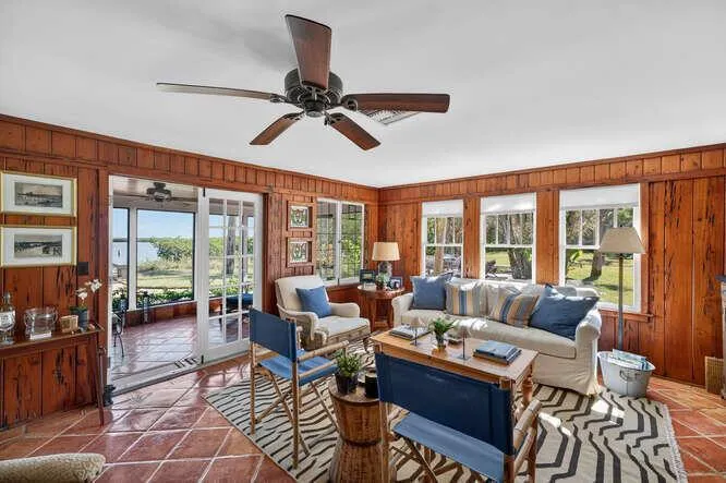 1935 Quay Dock Road Vero Beach, FL 32967