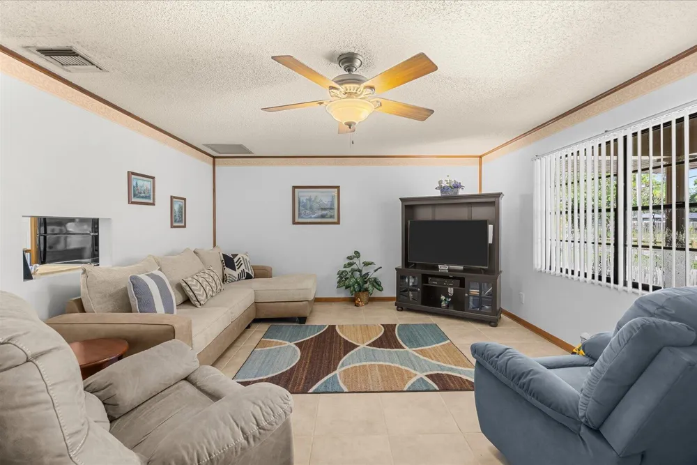 351 BAYSINGER AVENUE Fort Pierce, FL 34982
