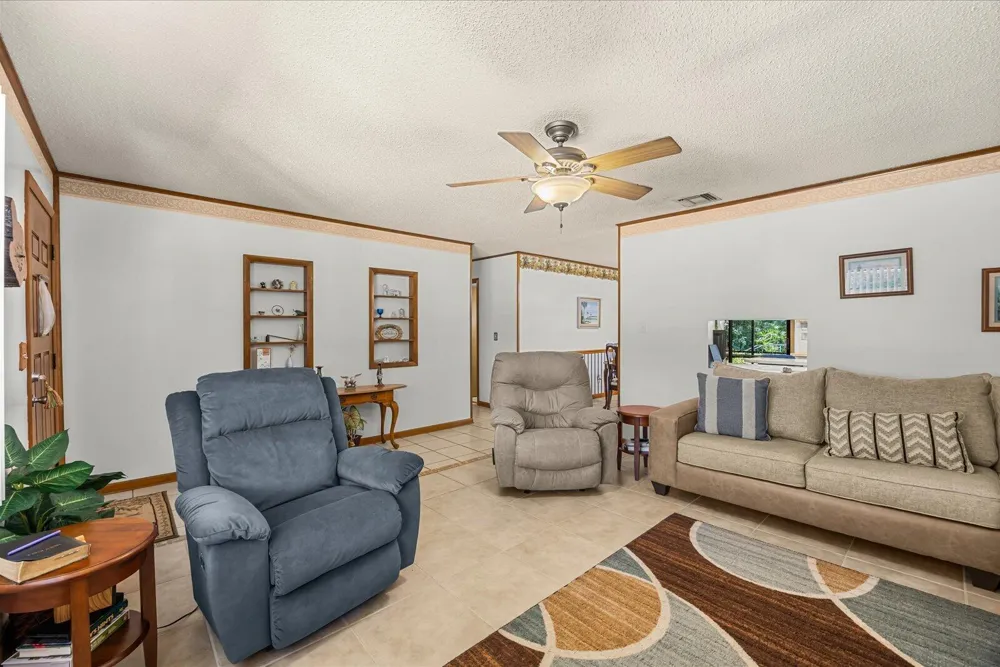 351 BAYSINGER AVENUE Fort Pierce, FL 34982