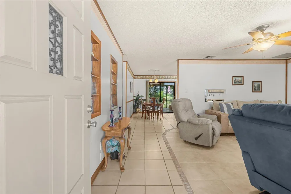 351 BAYSINGER AVENUE Fort Pierce, FL 34982