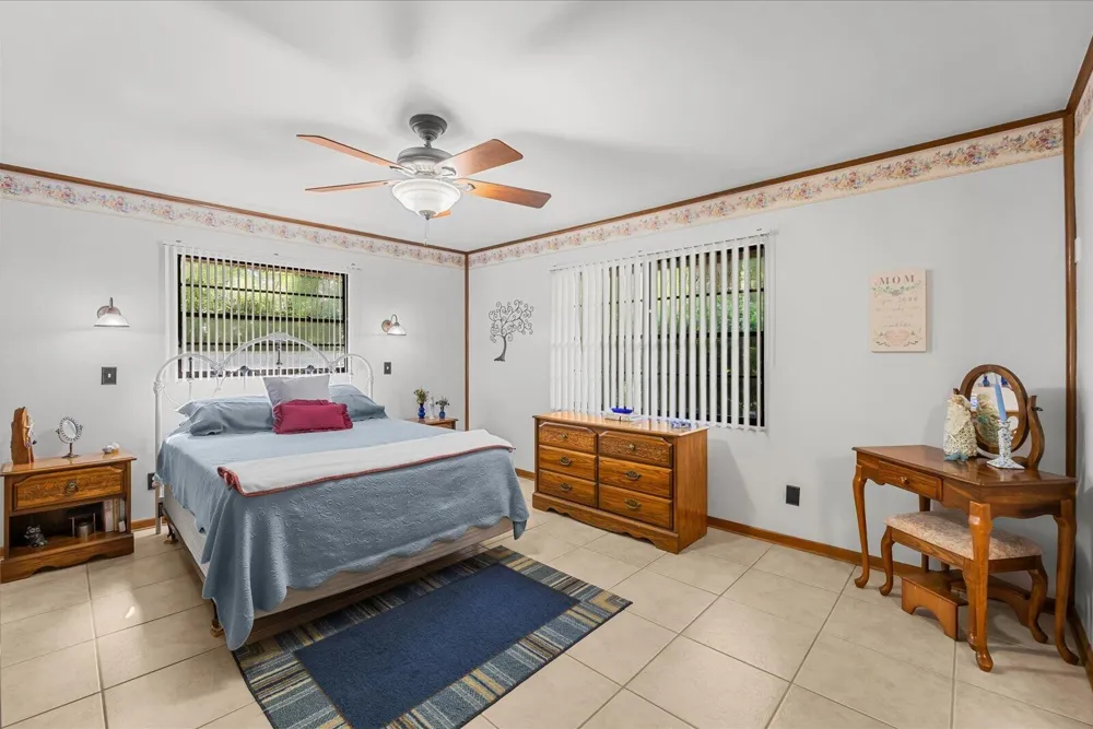 351 BAYSINGER AVENUE Fort Pierce, FL 34982