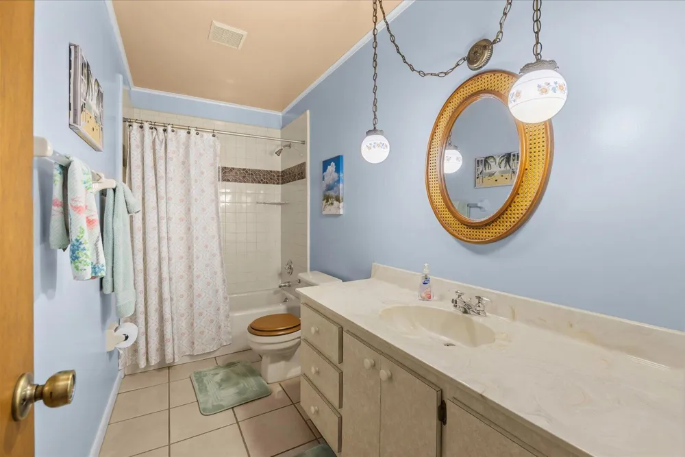 351 BAYSINGER AVENUE Fort Pierce, FL 34982