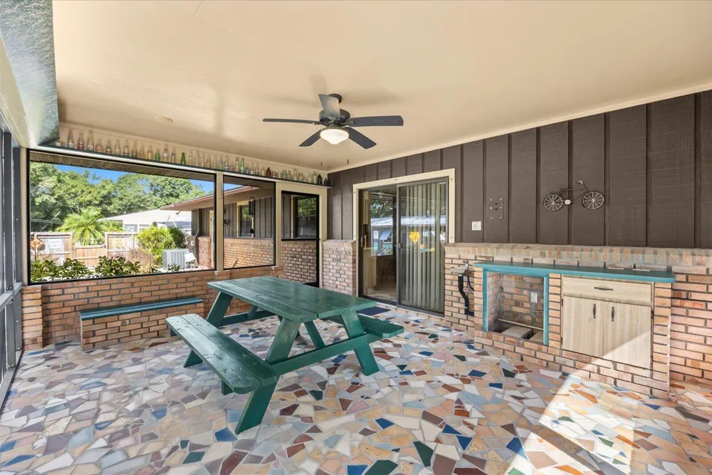 351 BAYSINGER AVENUE Fort Pierce, FL 34982