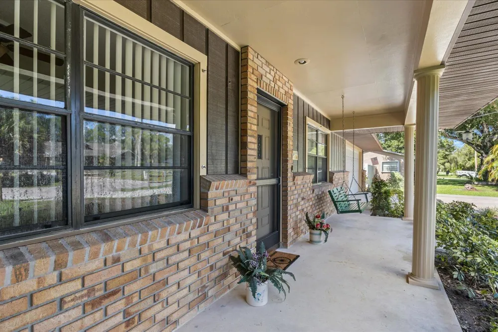 351 BAYSINGER AVENUE Fort Pierce, FL 34982