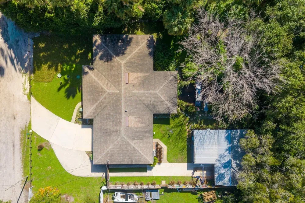 351 BAYSINGER AVENUE Fort Pierce, FL 34982