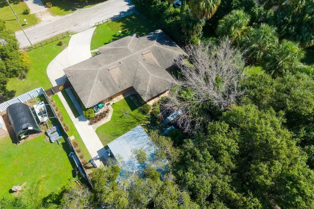 351 BAYSINGER AVENUE Fort Pierce, FL 34982