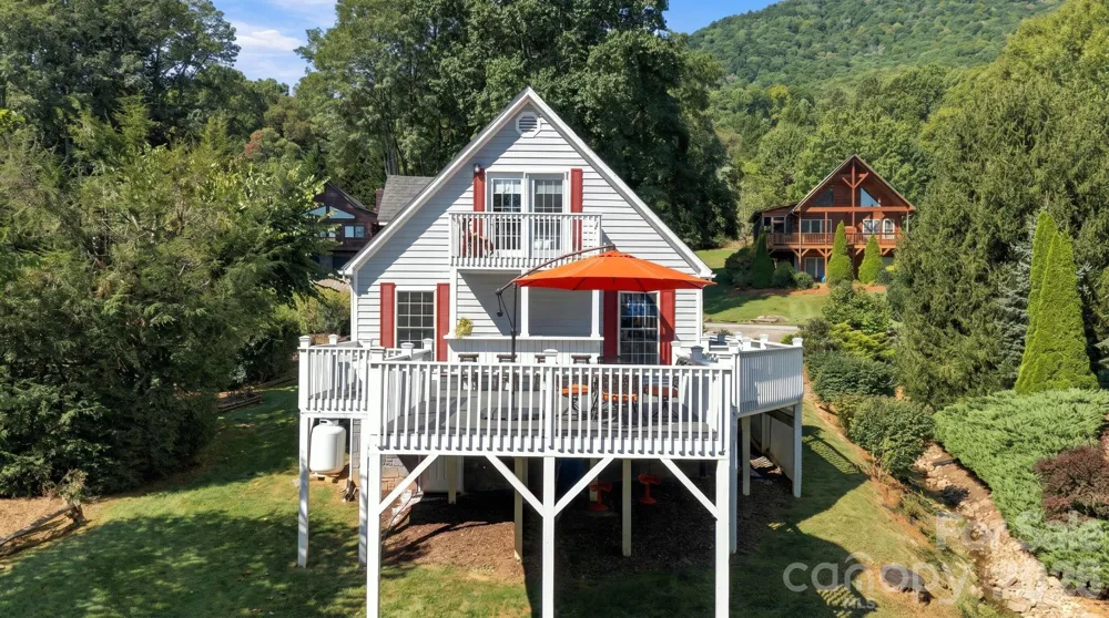 65 Airish Lane Waynesville, NC 28785