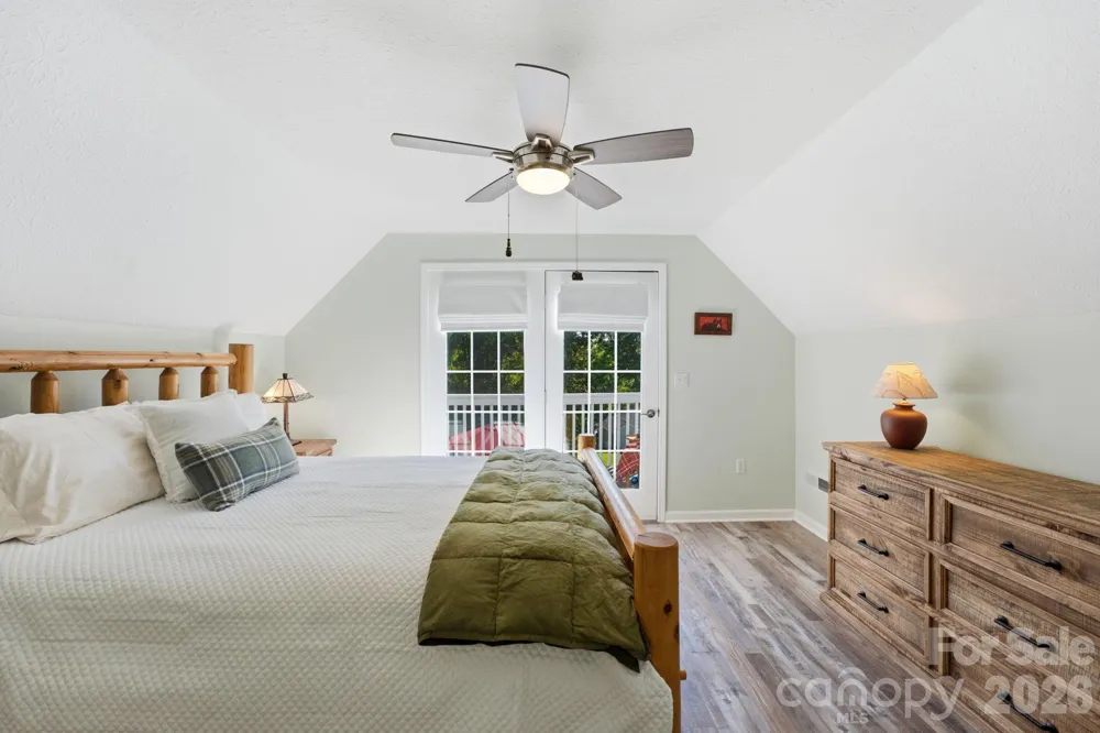 65 Airish Lane Waynesville, NC 28785