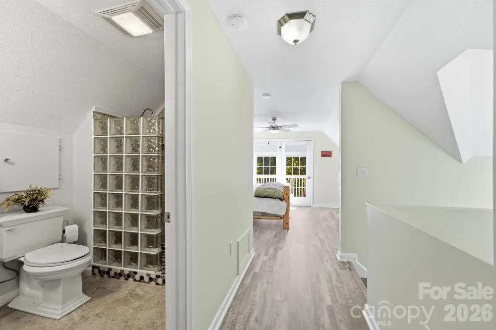65 Airish Lane Waynesville, NC 28785