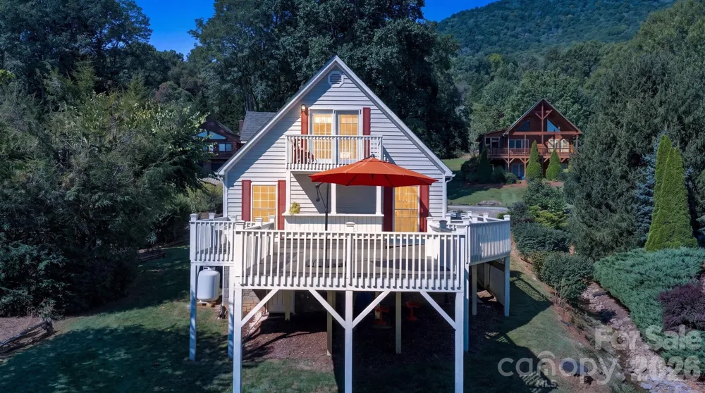 65 Airish Lane Waynesville, NC 28785