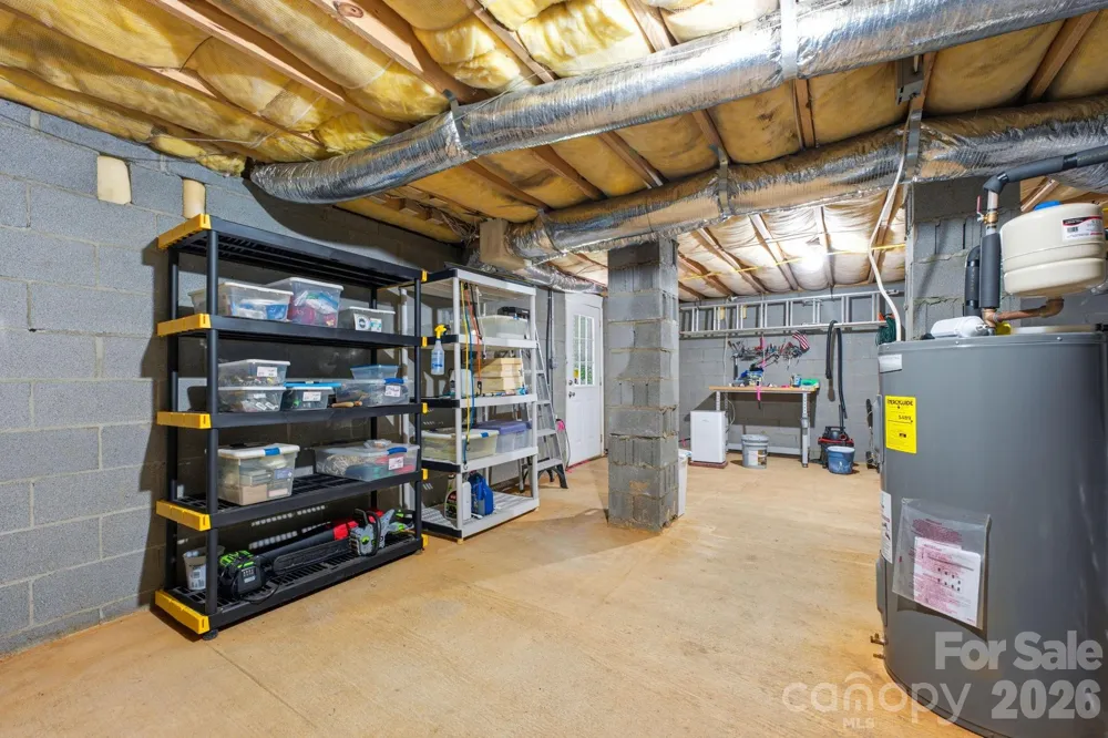 65 Airish Lane Waynesville, NC 28785