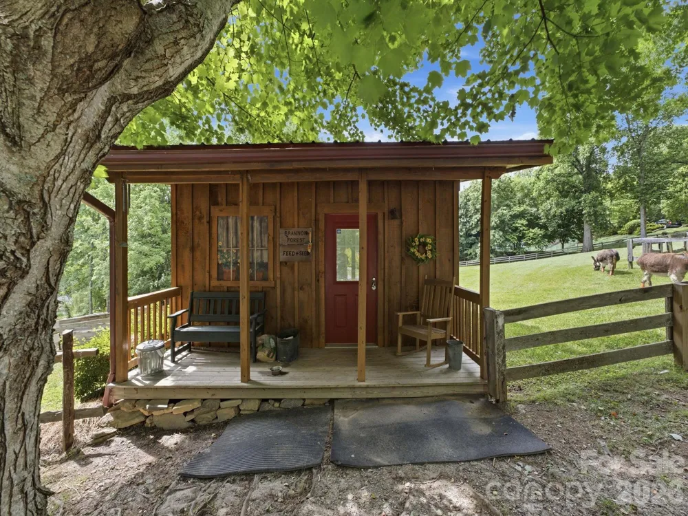 65 Airish Lane Waynesville, NC 28785