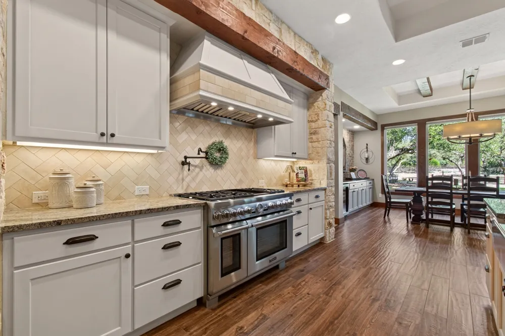 715 Long Ridge Ridge Spring Branch, TX 78070