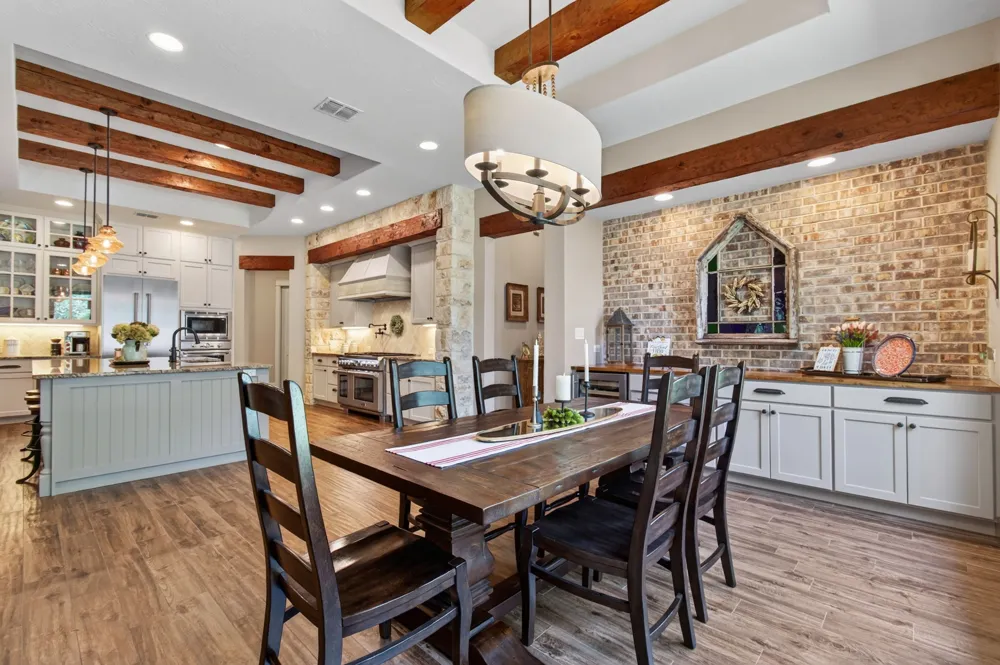 715 Long Ridge Ridge Spring Branch, TX 78070